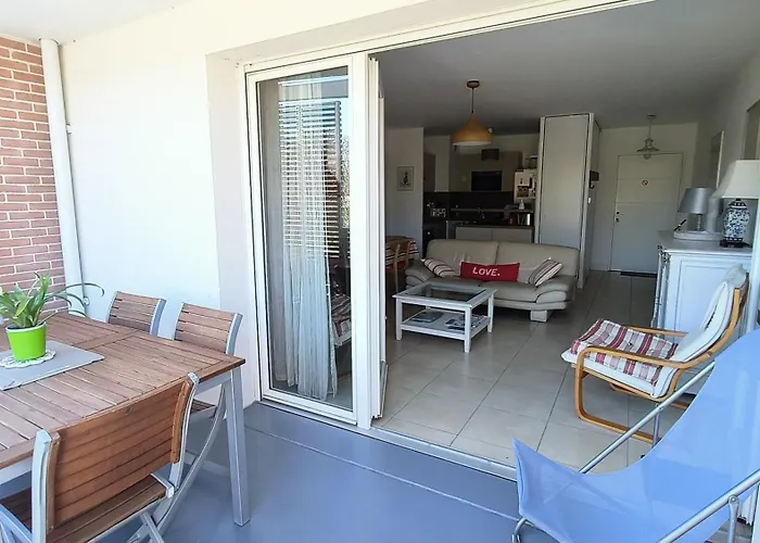 Le Magellan Appartement Terrasse 4 Personnes Plage Et Centre Ville